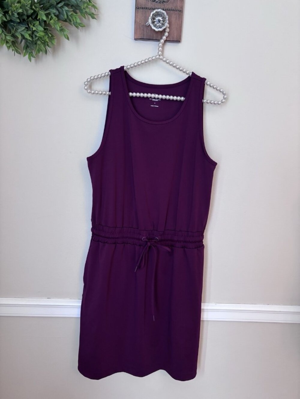 Lou & Grey Size S Athleisure Dress Sleeveless Elastic Waist Pockets Burgundy